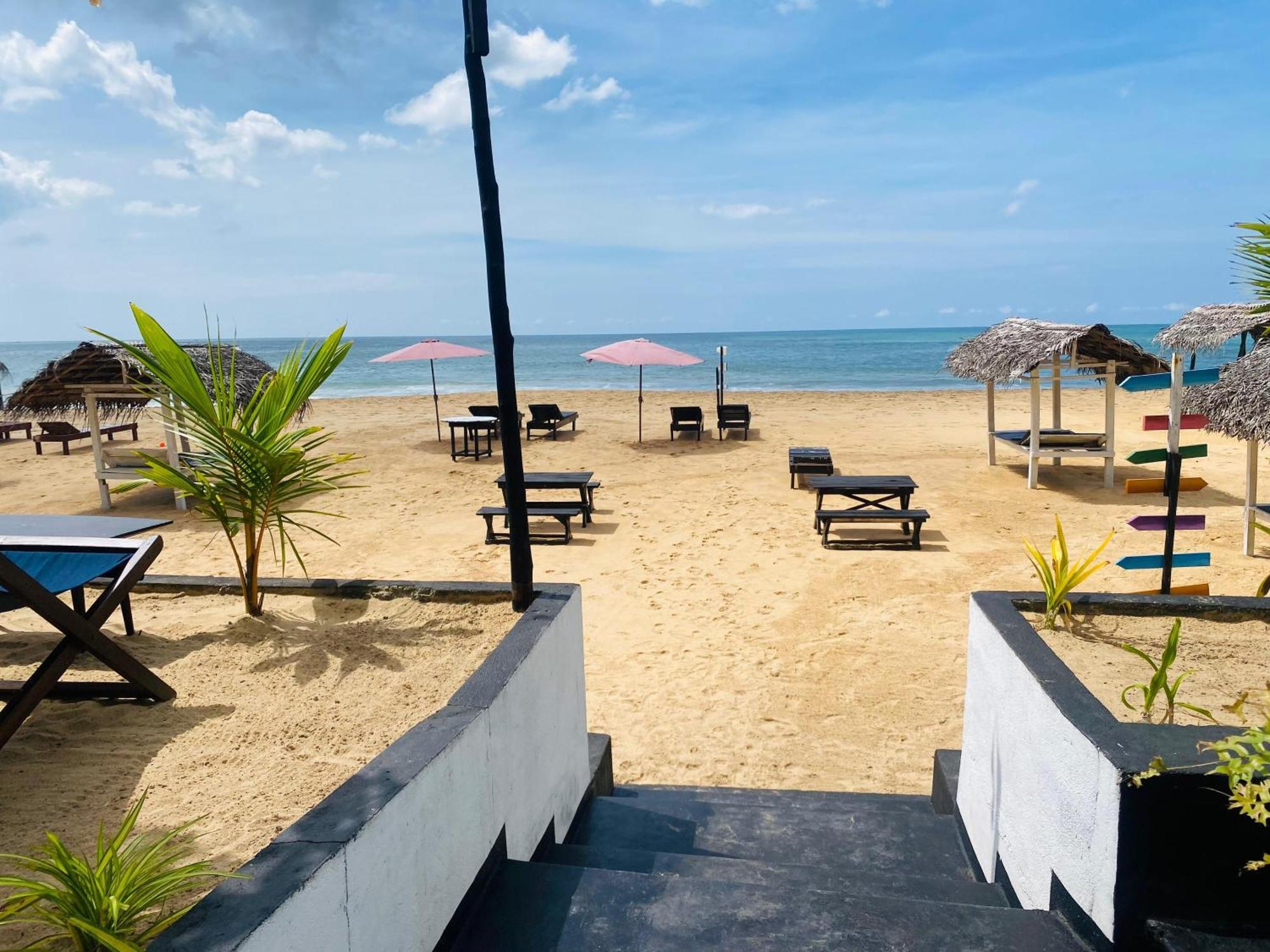 Sea Shine Guest House Hikkaduwa Esterno foto