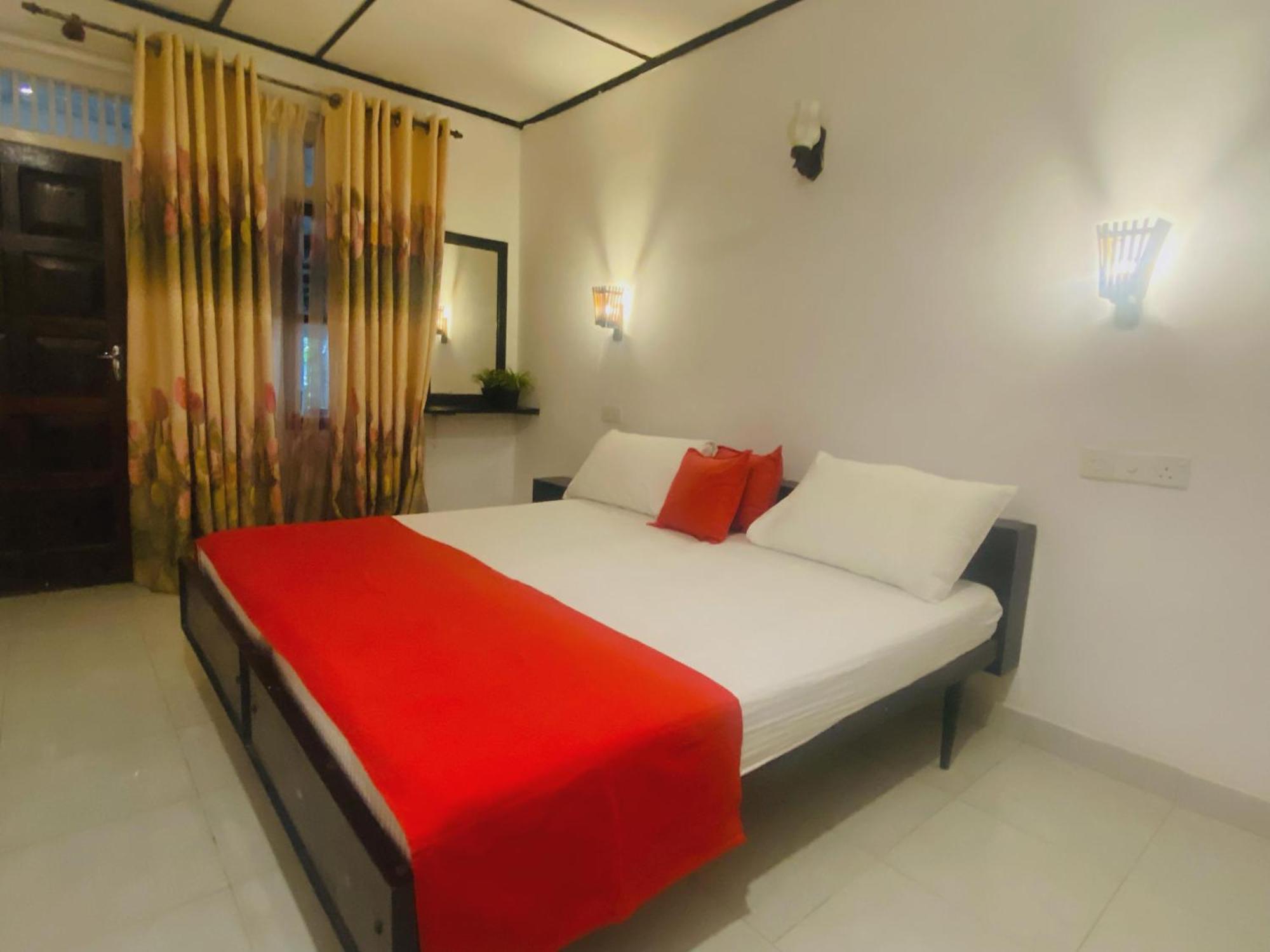 Sea Shine Guest House Hikkaduwa Esterno foto