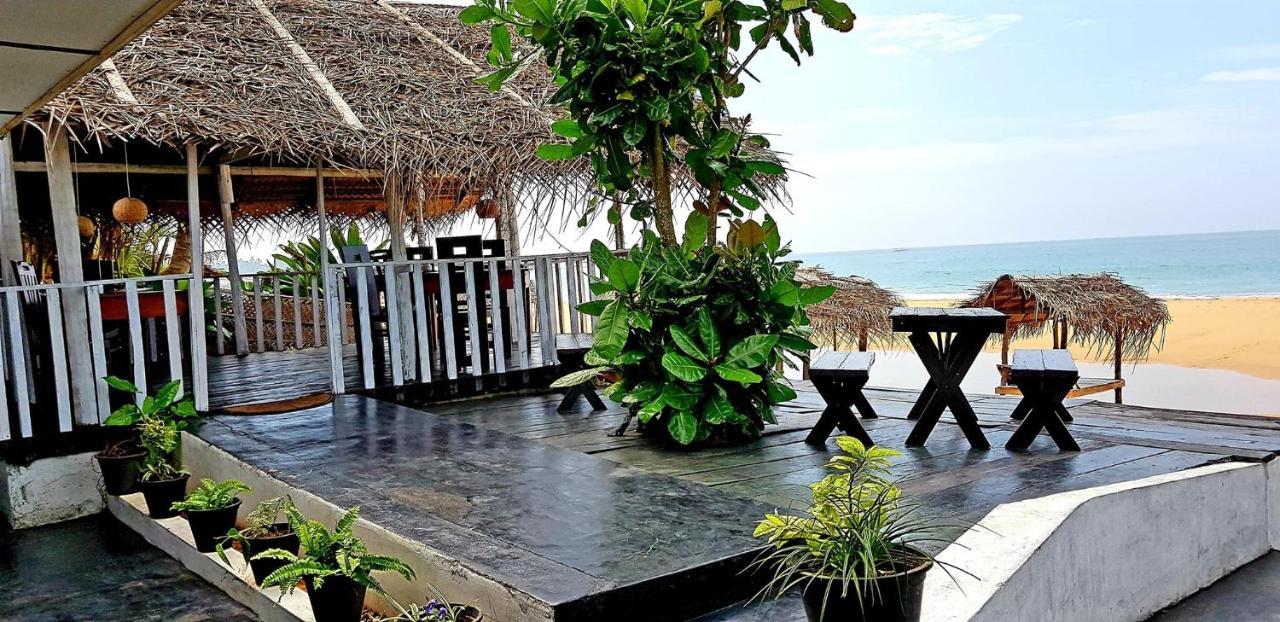 Sea Shine Guest House Hikkaduwa Esterno foto